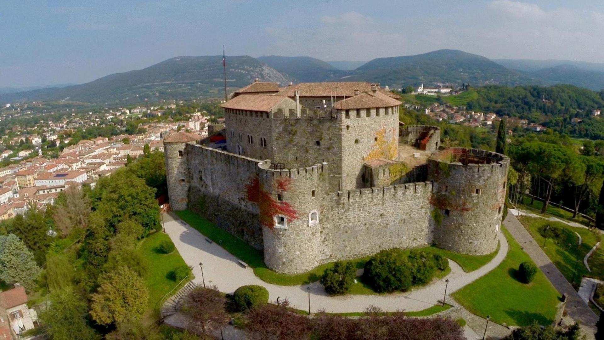 Piuma Apartment Gorizia Eksteriør bilde